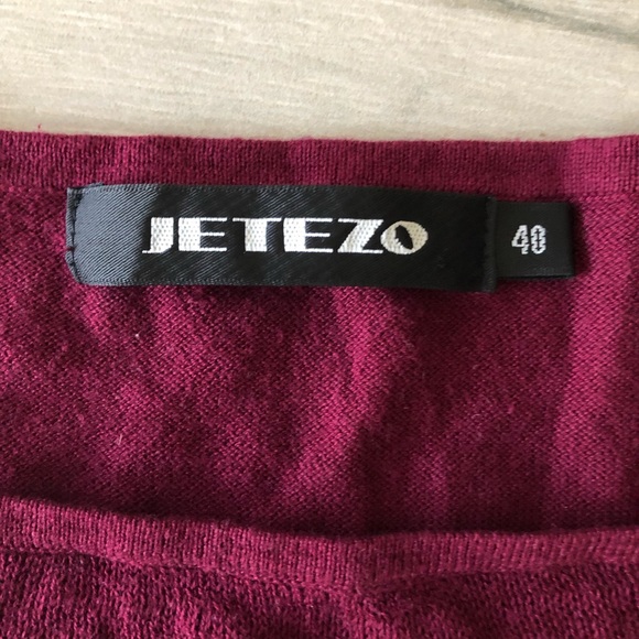 Maroon knit top with beaded sleeve - Picture 3 of 4